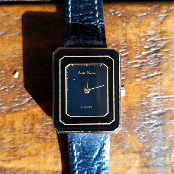 Anne Klein Watch - Picture 1 of 3